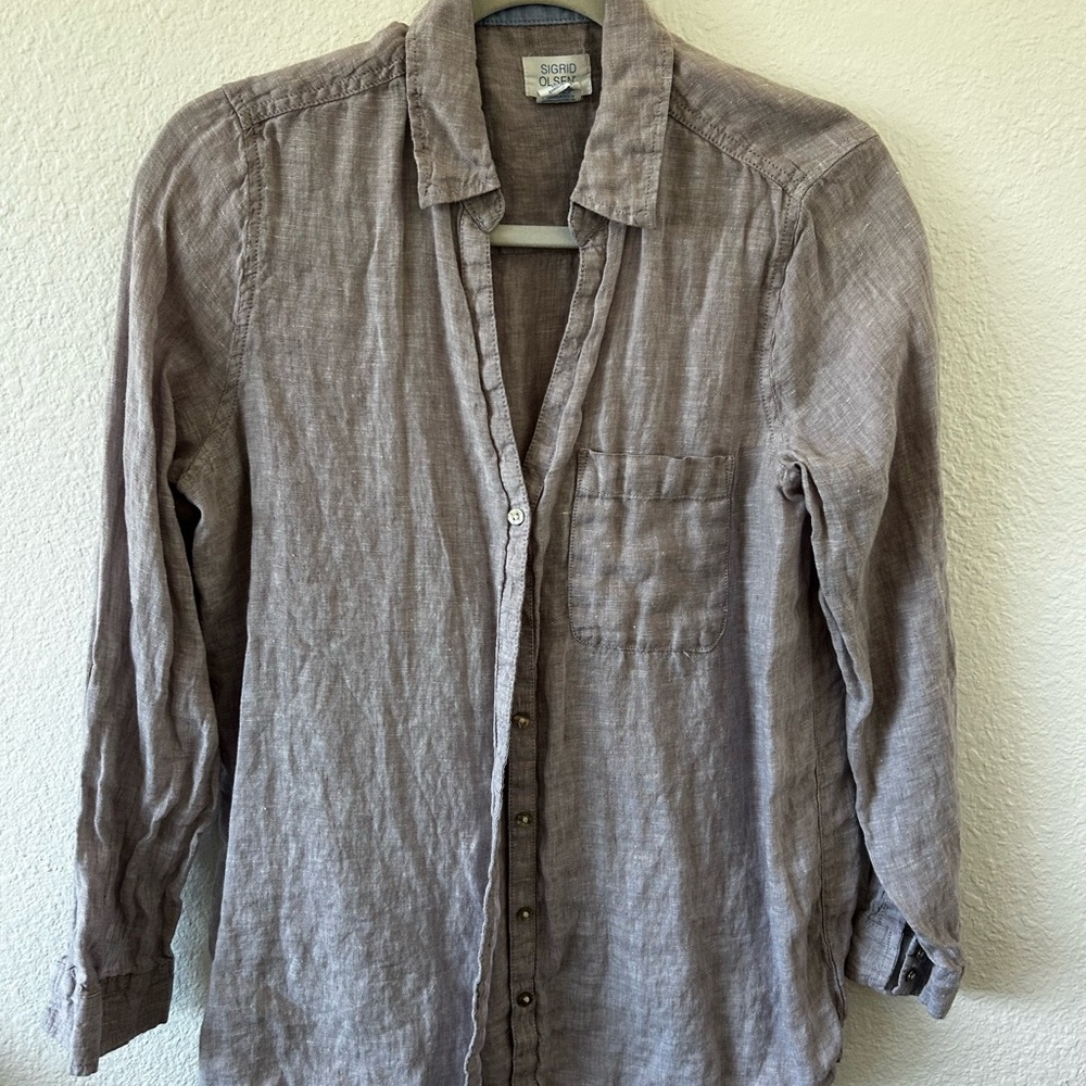 Gray Button-Up Linen Shirt
